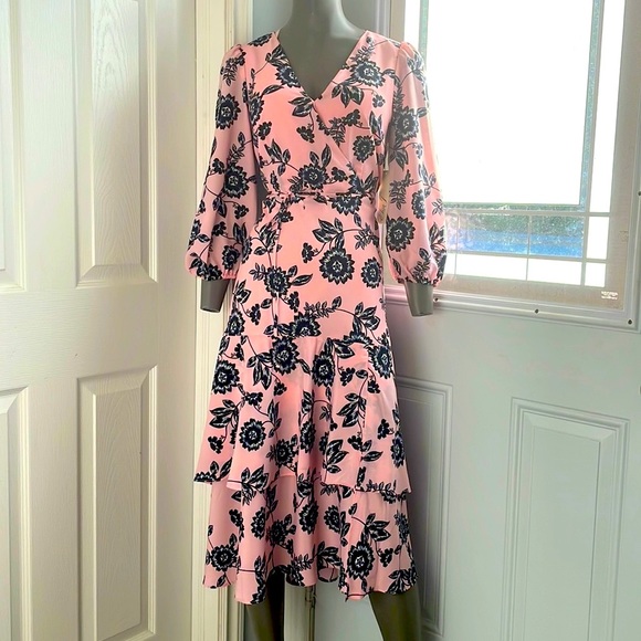 GORGEOUS FIT & FLARE NWT ELIZA J Faux Wrap Midi Dress In PINK FLORAL Sz S/6 - Picture 6 of 7